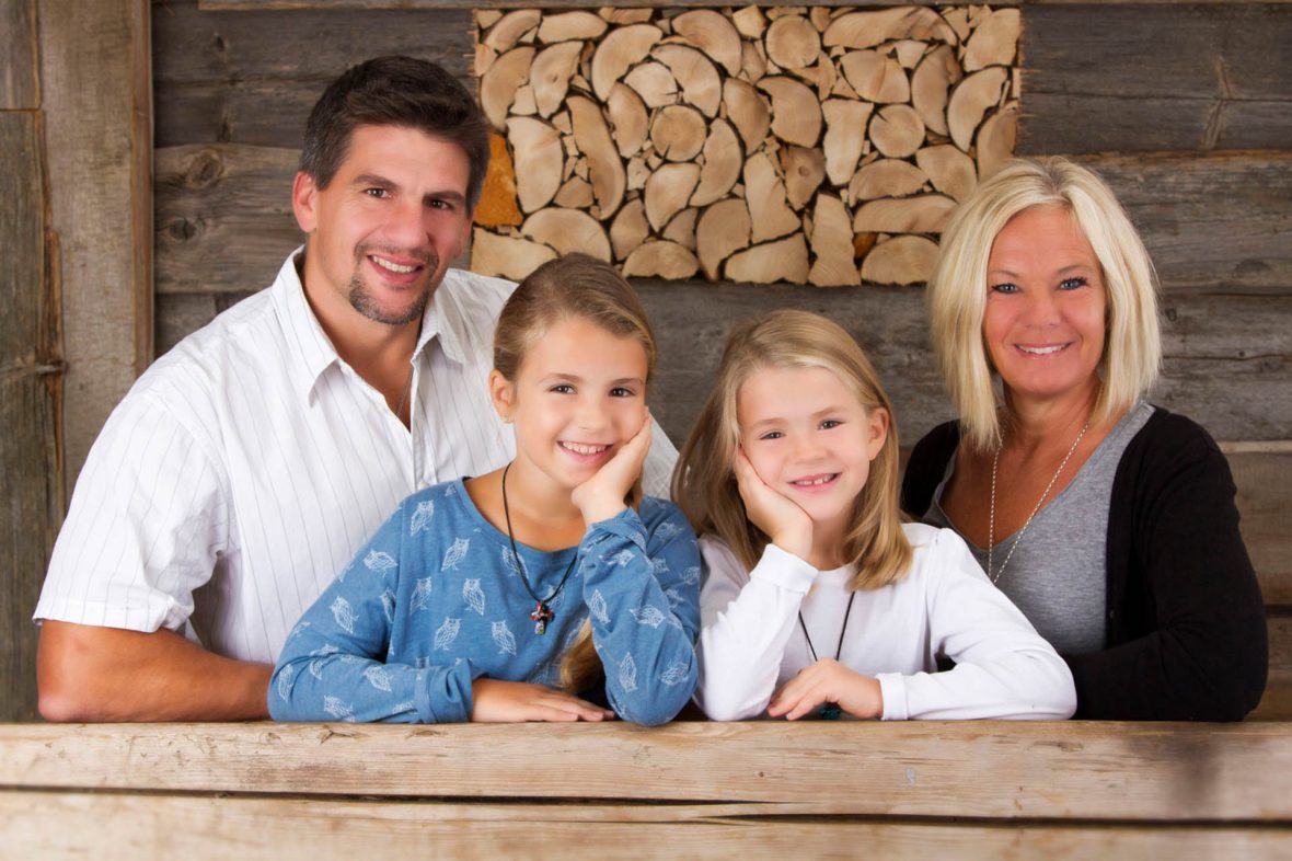 Familienfotografie - Familienfotos - Familienfotograf - Familienshooting Murnau - Foto Stoess